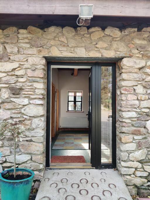 Kingsford Renovated Old Cottage Wexford Exterior photo